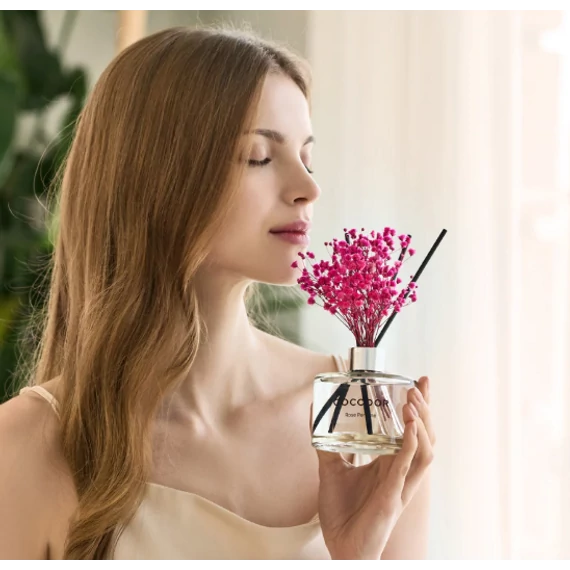 Cocodor Pálcás Virágos Aroma Diffúzor – Rózsa parfüm illattal (Cocodor Flower Diffuser Rose Perfume Fragrance) 120ML