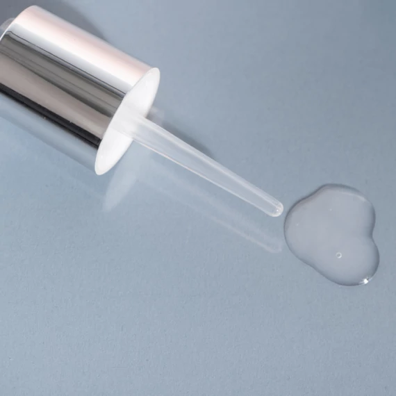 SOINS 8% AHA + 1% BHA hámlasztó, hidratáló, anti-aging szérum 30gr